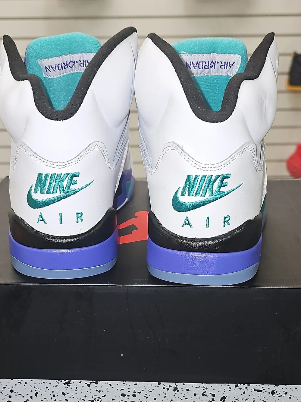 Jordan Men’s White & Purple Sneakers